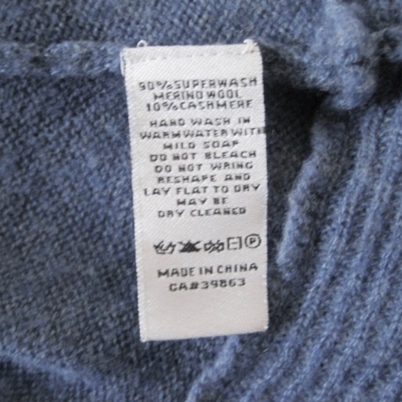 Claudia Nichole Petite Bell-Sleeve Peplum Sweater - Picture 7 of 8